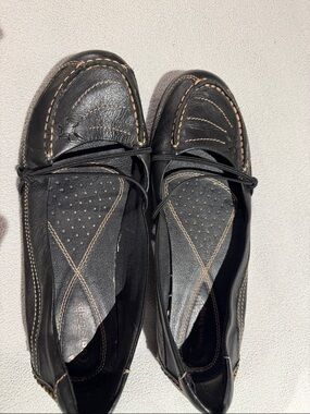 BareTraps Black Leather Moccasin Loafers with Tan Stitching